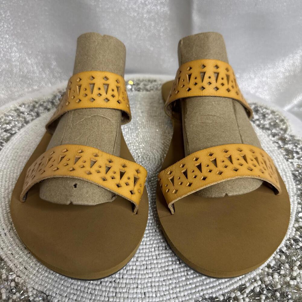 Women’s Billabong Tan Slide Sandals Size 10